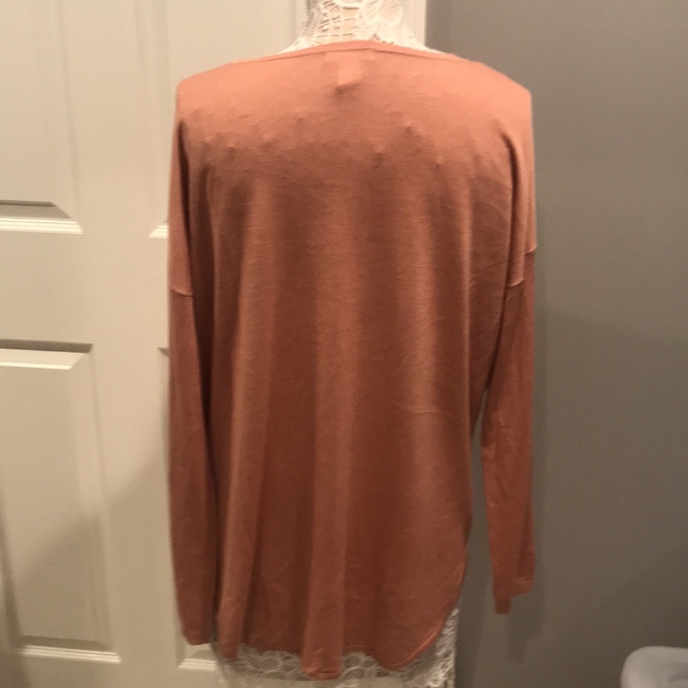 H&M basic long sleeve blouse - Picture 4 of 6